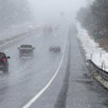Скоро 90 особа погинуло у снежној олуји која је погодила источну обалу САД