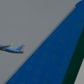 Avion poleteo sa 155 putnika, sleteo sa jednim više! Drama na letu za Rim: Žena se porodila usred leta, mališan dobio…