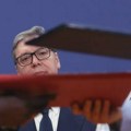Vučić najavio da za tri-četiri meseca podnosi ostavku, već pakuje knjige u Predsedništvu