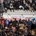 Francuski srednjoškolci ne odustaju - protesti ulaze u treću nedelju