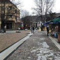 Radnik u fabrici pao sa visine i teško povredio kičmu