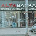 Banka ne radi, menjačnica radi: Šta građani mogu da pročitaju u izlogu ekspoziture