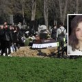 Мајка с децом сахрањена у исту раку Бачки Петровац завијен у црно, породица и пријатељи опростили се од младе суграђанке и…