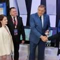 Dodiku uručena medalja u Rusiji: Nakon odlikovanja predsednik Republike Srpske poklonio knjigu "na Drini ćuprija" (foto)