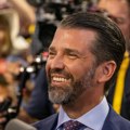 Prezime Tramp je tu da ostane Donald Mlađi razmatra kandidaturu za predsednika SAD