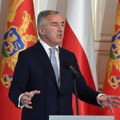 „Nema države ni ničega kad oni nas ne puste da ubijamo narodne neprijatelje“: Zvicer i Lazović diskutovali zašto je pao…
