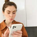 Ovako bi izgledao Tinder profil svakog Zodijaka: Ovan akcioni heroj, Škorpija pleni misterijom