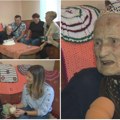 „Mučila sam se dosta. Nije nekada bilo ni imanja, ni stoke“ baka Radmila sa osmehom oduvala svećicu sa neverovatnim brojem 100…