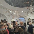 NAKON OKTOBARSKOG SALONA U BEOGRADU, POSTAVKA “GOSPODA CIGANI” U GRADSKOJ GALERIJI – Umetnost vraćena među ljude, na ulice, u…