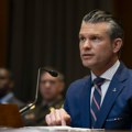 Skandal trese Pentagon: Demokrate žele opoziv Hegseta