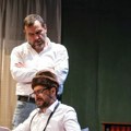 Kritika predstave Dušana Kovačevića: Profesionalac u zemlji žuči i meda
