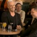 Dao mu novo ime, pa pomenuo 300 evra: Pevaču iz poznatnog benda postao kum voditelj sa Pinka (foto)