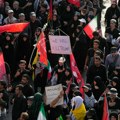 Милиони на улицама Техерана; Један транспарент привукао сву пажњу: "Убићемо Трампа" ФОТО/ВИДЕО