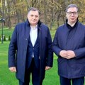 "Jutarnji dvosatni sastanak sa predsednikom Dodikom" Predsednik Vučić obavestio javnost o čemu su razgovarali (foto)