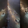 Potop u Beogradu! Dramatični prizori iz centra grada, oluja pravi haos (video)