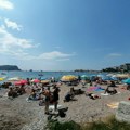 Zabranjeno kupanje na Slovenskoj plaži u Budvi i Solilima u Tivtu: Inspekcija utvrdila da je voda lošeg kvaliteta