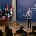 Vučić se obratio posle potpisivanja ugovora o solarnim elektranama