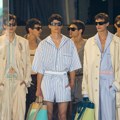 “Pidžama momci” obučeni u Dolce & Gabbana slave nonšalantnu romantiku na ulicama Milana