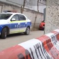 Krvoproliće u srpskom komšiluku: Manijak izbo ženu, bacio nož i ušao u gradski prevoz, prolaznici je nisu ni pogledali!