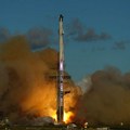 ВИДЕО: СпацеКС успешно лансирао ракету Старсхип