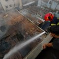 Ugušeni otrovnim gasom; Najmanje 16 mrtvih u požaru u fabrici VIDEO