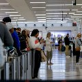 U SAD kašnjenja u avio-saobraćaju zbog budžetskog zastoja i smanjenog broj kontrolora