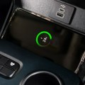 Zašto odmah treba da prestanete sa bežičnim punjenjem telefona u automobilu
