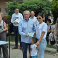 Pomoć za 404 porodice: GO Crveni Krst podelila po 10.000 dinara majkama sa troje i više dece