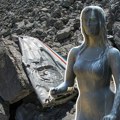 Okamenjena lepota stjuardese na zemunskom groblju: Bila je umetnica, stradala na današnji dan u avionesreći