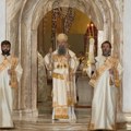 Patrijarh Porfirije služio liturgiju u hramu Hristovog Vaskrsenja u Podgorici