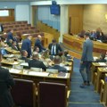 "Molim vas da mu se obezbedi bensedin": Totalni haos u Skupštini Crne Gore: Umalo došlo do tuče Abazovića i Zirojevića…