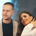 Miloš Biković stigao po verenicu i sina: Glumac slavio cele noći, sad se pojavio s osmehom na licu (video)