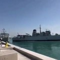 Pogledajte – bruka britanske mornarice: Sudar dva broda NJegovog veličanstva u luci! (video)