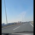 VIDEO: Kilometarske kolone na auto-putu od Beograda ka Novom Sadu