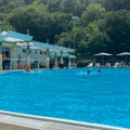 Igre na vodi u Sijarinskoj Banji okupile najmlađe uprkos hladnijem vremenu