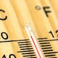 Gori tlo pod nogama: Izmereno 52,6 stepeni FOTO