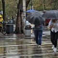 RHMZ izdao hitno upozorenje: Stižu pljuskovi, grad i grmljavina u dva okruga