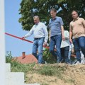 Glišić obišao Sportski centar u Bajinoj Bašti: Radovi napreduju, otvaranje za mesec do mesec i po dana