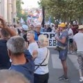 "Valjevo pamti": Protest povodom godišnjice policijske brutalnosti, građani se okupili ispred gimnazije