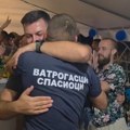 Užičkog vatrogasca u njegovom selu Volujac dočekali kao heroja! Pogledajte veselje pod šatrom, živa muzika, kao na svadbi…