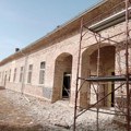 Obnavlja se fasada stare pupinove škole u Idvoru Uskoro i nova muzejska postavka