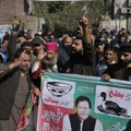 Pakistan: I Kan i Šarif tvrde da su pobedili, vojska čestitala na uspešnim izborima