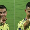 Evo zašto je Ronaldo slavio gol uz podignuta tri prsta: Pokazao je to čim je njega video na tribinama