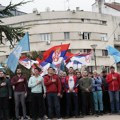 Studenti koji žele da uče ostaju u Pionirskom parku (video)