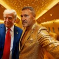 Đole Đogani i Donald Tramp bacaju pare, piju, a onda skaču iz aviona VIDEO