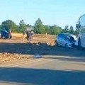 Tri osobe povređene u sudaru kod nekadašnjeg motela „Atina“
