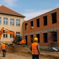 Нови изглед за стару школу у Суботици Почела реконструкција ОШ "Ђуро Салај", ево када ће бити готови радови
