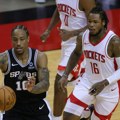 "Mama, veoma mi je žao... Znam koliko te je ovo povredilo" Oglasio se NBA košarkaš koji je osuđen zbog silovanja - čeka ga…
