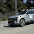 Budućnost počinje sada: Testira se autonomna vožnja bez gledanja u put