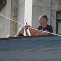 Саво Манојловић: Расекли смо доњи део банера који је заклањао птиће